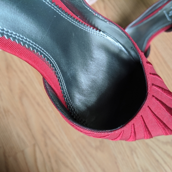 Formal point toe red heels - Picture 6 of 8